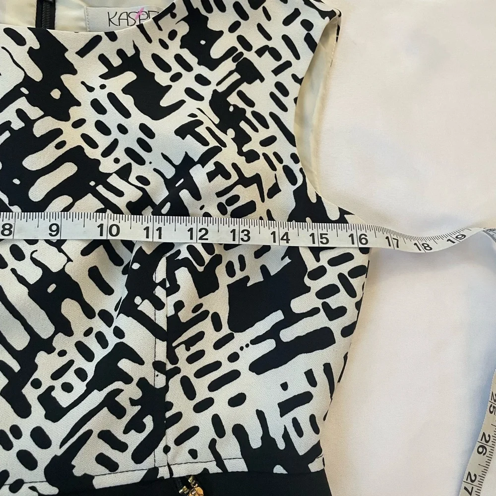 Kasper Black/White Sleeveless Dress w/Abstract Matching Jacket, Size‎ 2P and 4P